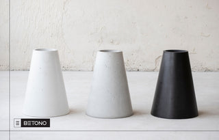 Minimalistic design dining table. Natural oak table top, concrete table base. - betono.lt