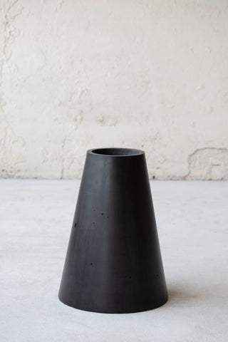 Concrete dining table base - betono.lt